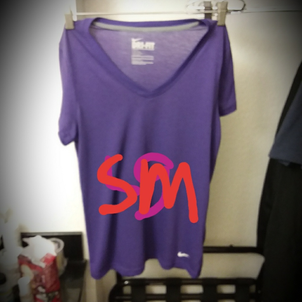 Nike t shirt